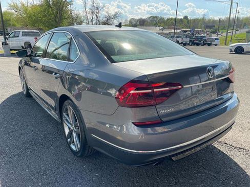 Used 2017 Volkswagen Passat 1.8T R-Line FWD image 5