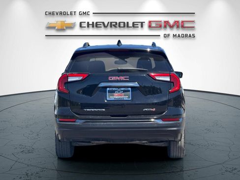 Used 2023 GMC Terrain AT4 AWD/4WD image 4
