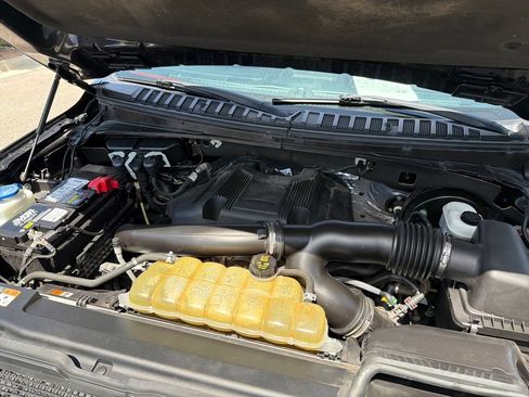Used 2020 Ford Expedition XLT w/ Equipment Group 202A RWD image 18