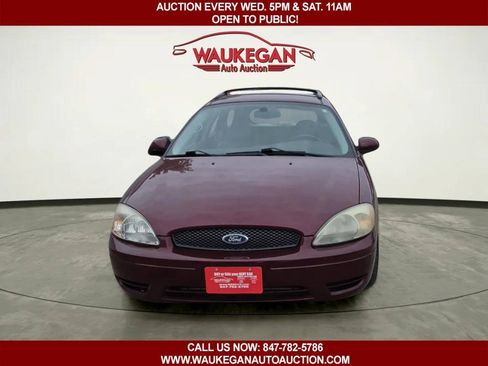Used 2004 Ford Taurus SEL FWD image 2