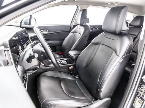 Used 2023 Kia Sportage EX FWD image 28
