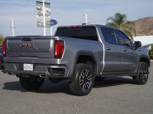 Used 2023 GMC Sierra 1500 AT4 w/ Technology Package AWD/4WD image 4