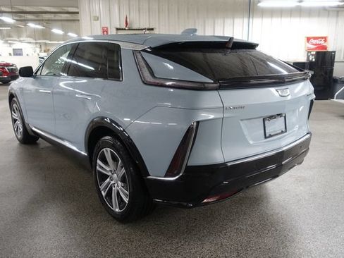 Used 2024 Cadillac Lyriq Tech AWD/4WD image 5