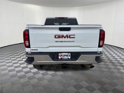 Used 2024 GMC Sierra 2500 Pro w/ Convenience Package image 7