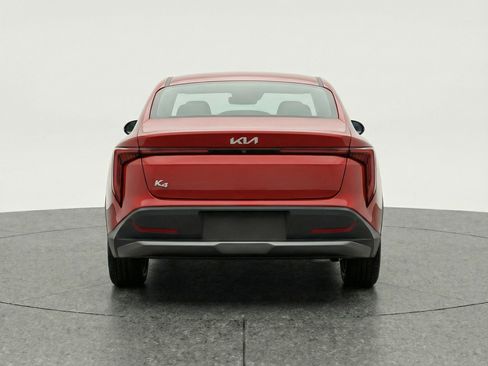 Used 2025 Kia K4 LXS image 7