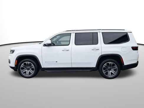 Used 2022 Jeep Wagoneer Series III image 2