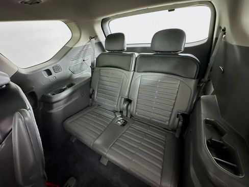 Used 2024 Kia EV9 Land AWD/4WD image 25