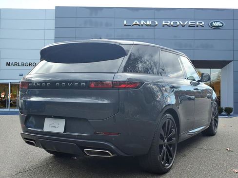 New 2025 Land Rover Range Rover Sport Dynamic SE image 2