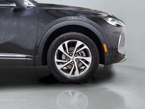 Used 2023 Buick Envision Essence image 7