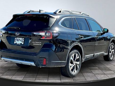 Used 2022 Subaru Outback Touring XT AWD/4WD image 6