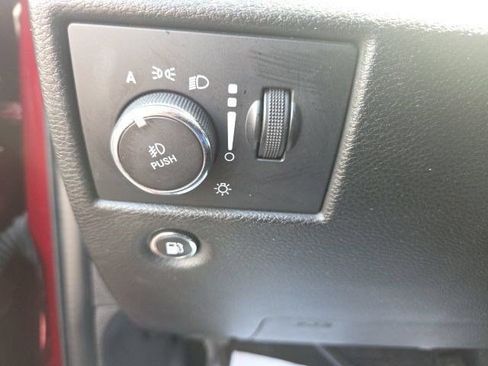 Used 2022 Jeep Grand Cherokee Laredo w/ All-Weather Capability Group AWD/4WD image 17