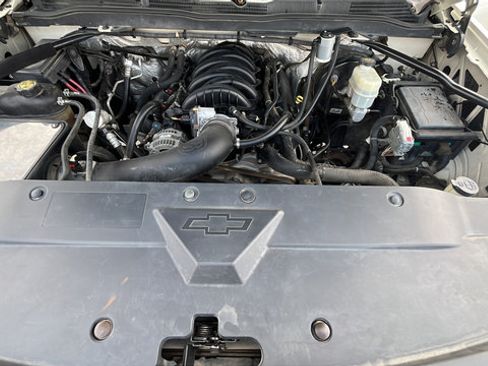 Used 2014 Chevrolet Silverado 1500 LTZ Z71 AWD/4WD image 29