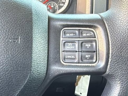 Used 2018 RAM 1500 Express w/ Express Value Package RWD image 31