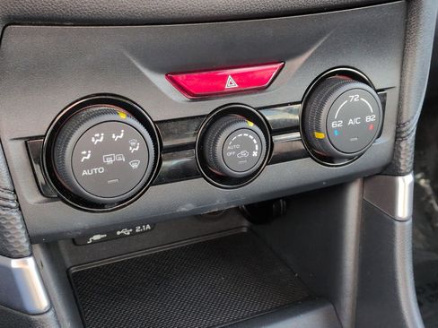 Used 2022 Subaru Forester Premium image 26