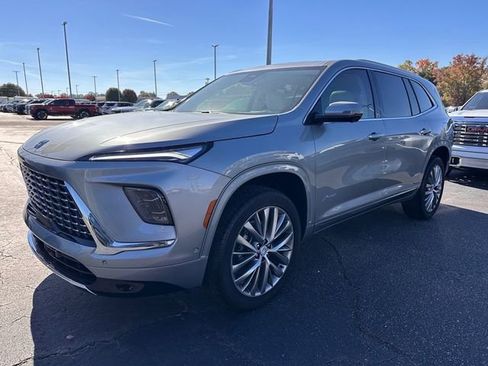 New 2026 Buick Enclave Avenir w/ Super Cruise Package image 5