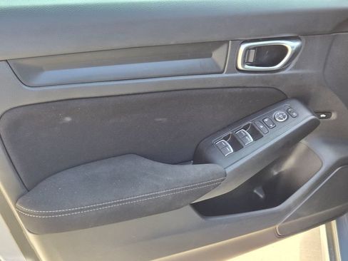 Used 2022 Honda Civic Sport image 9
