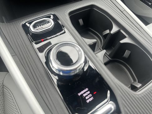 New 2026 Jeep Cherokee Overland AWD/4WD image 35