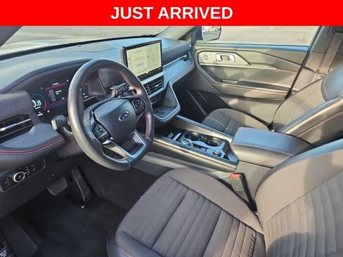 Used 2025 Ford Explorer ST-Line w/ Premium Package RWD image 15