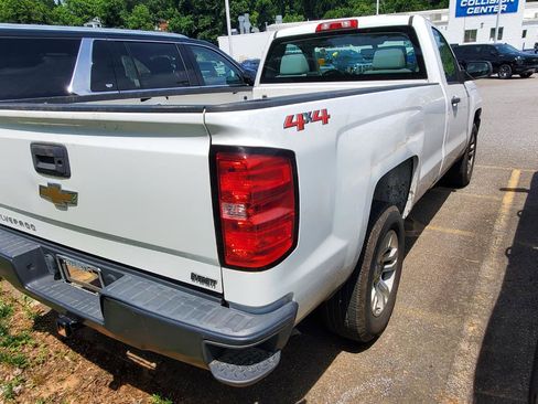 Used 2018 Chevrolet Silverado 1500 W/T w/ Trailering Package AWD/4WD image 9