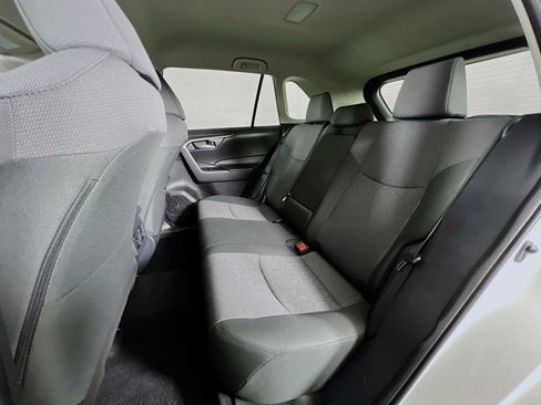 Used 2025 Toyota RAV4 XLE AWD/4WD image 23