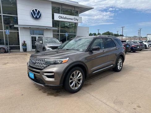Used 2021 Ford Explorer Limited w/ Equipment Group 301A RWD image 1