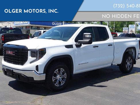 Used 2023 GMC Sierra 1500 Pro w/ Convenience Package AWD/4WD image 1