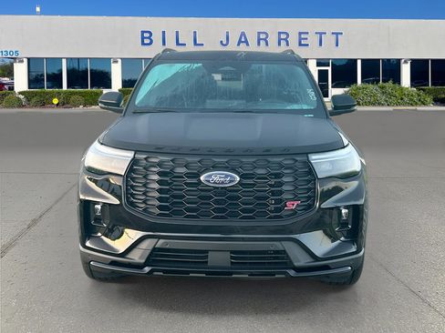 New 2026 Ford Explorer ST RWD image 2
