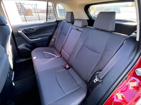 Used 2025 Toyota RAV4 LE image 17