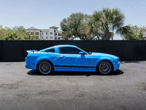 Used 2013 Ford Mustang Shelby GT500 RWD image 2