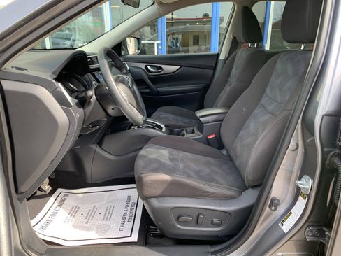 Used 2016 Nissan Rogue SV AWD/4WD image 12