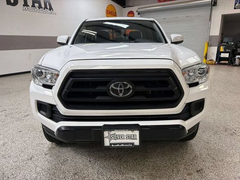 Used 2023 Toyota Tacoma SR w/ SR Convenience Package RWD image 12
