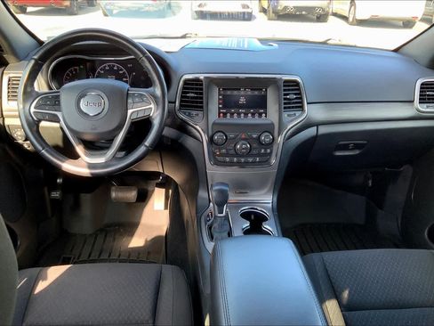 Used 2021 Jeep Grand Cherokee Laredo RWD image 15