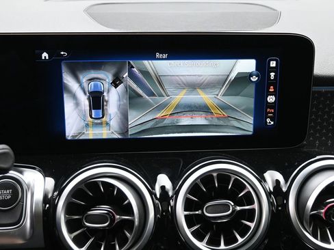 New 2024 Mercedes-Benz EQB 300 4MATIC image 13