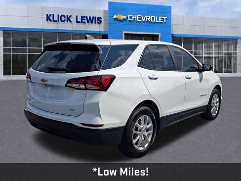 Used 2023 Chevrolet Equinox LS w/ LS Convenience Package AWD/4WD image 8