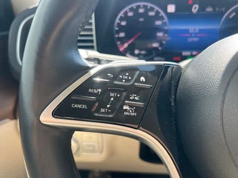 Certified 2025 Mercedes-Benz GLE 450e 4MATIC image 25