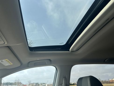 Used 2025 Honda CR-V EX-L image 11