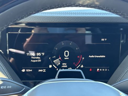 New 2026 GMC Yukon Denali w/ Denali Reserve Package AWD/4WD image 32
