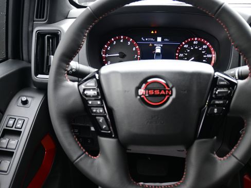 New 2026 Nissan Frontier PRO-4X image 17