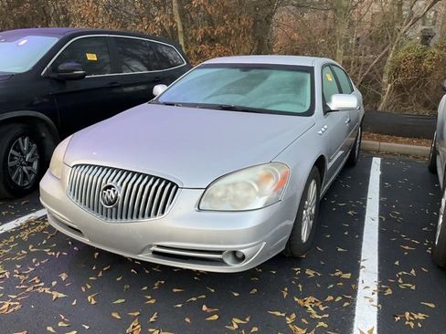 Used 2011 Buick Lucerne CXL image 11