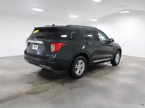 Used 2023 Ford Explorer XLT w/ Equipment Group 202A image 9