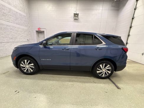 Used 2024 Chevrolet Equinox LT AWD/4WD image 7
