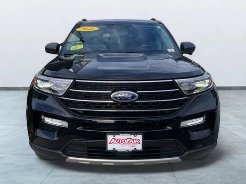 Certified 2021 Ford Explorer XLT w/ Equipment Group 202A AWD/4WD image 2