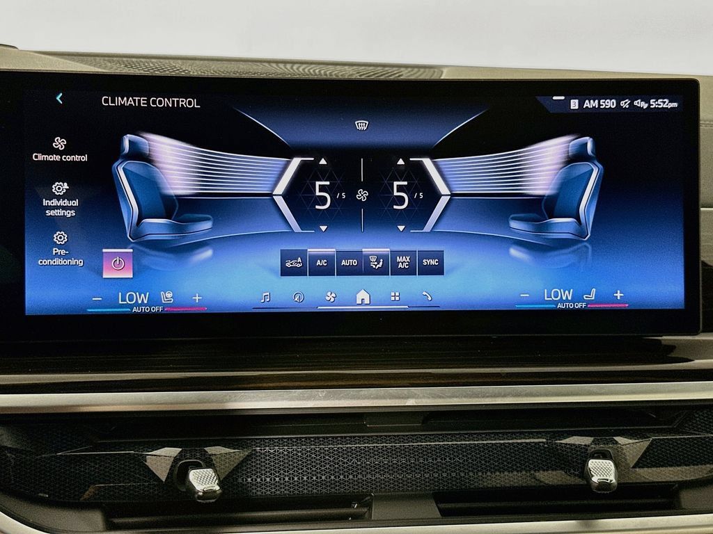 Used 2024 BMW X5 xDrive40i w/ Premium Package AWD/4WD image 16