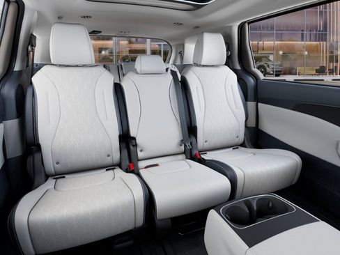 New 2026 Kia Carnival SX w/ SX Dark Edition Package image 16