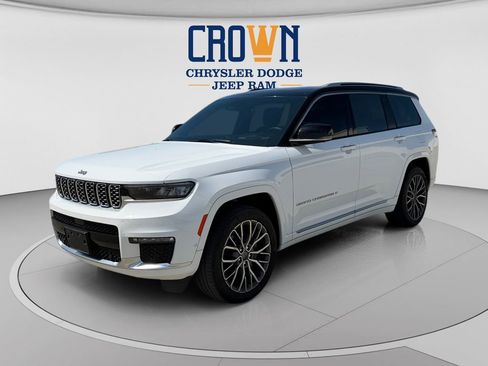Used 2023 Jeep Grand Cherokee L Summit AWD/4WD image 7