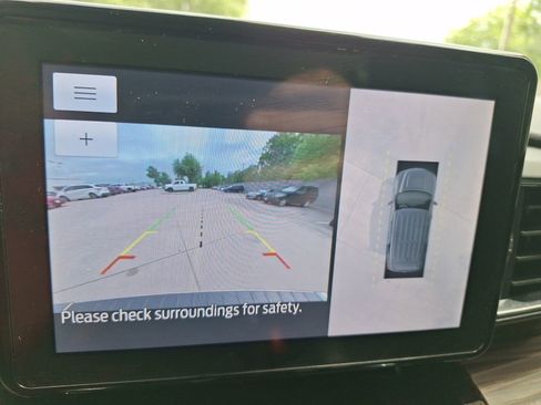 Used 2022 Ford Explorer Limited w/ Equipment Group 301A RWD image 24