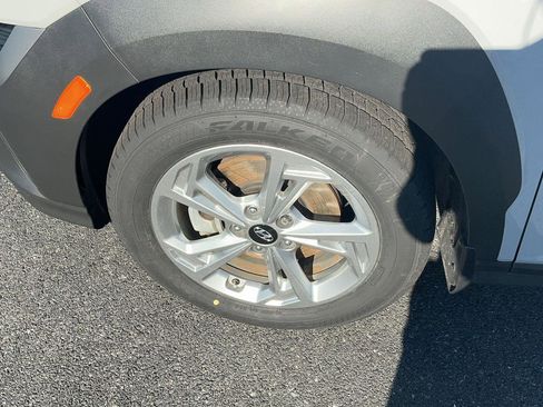 Certified 2023 Hyundai Kona SEL w/ Convenience Package image 11