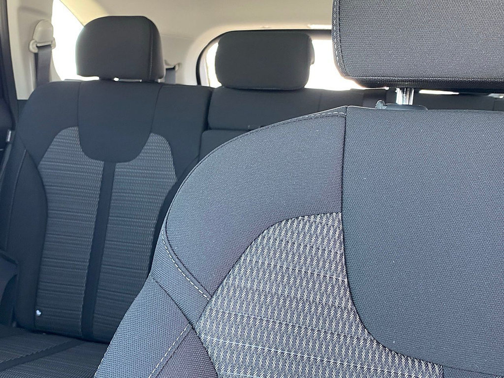 New 2026 Kia Sorento LX FWD image 14