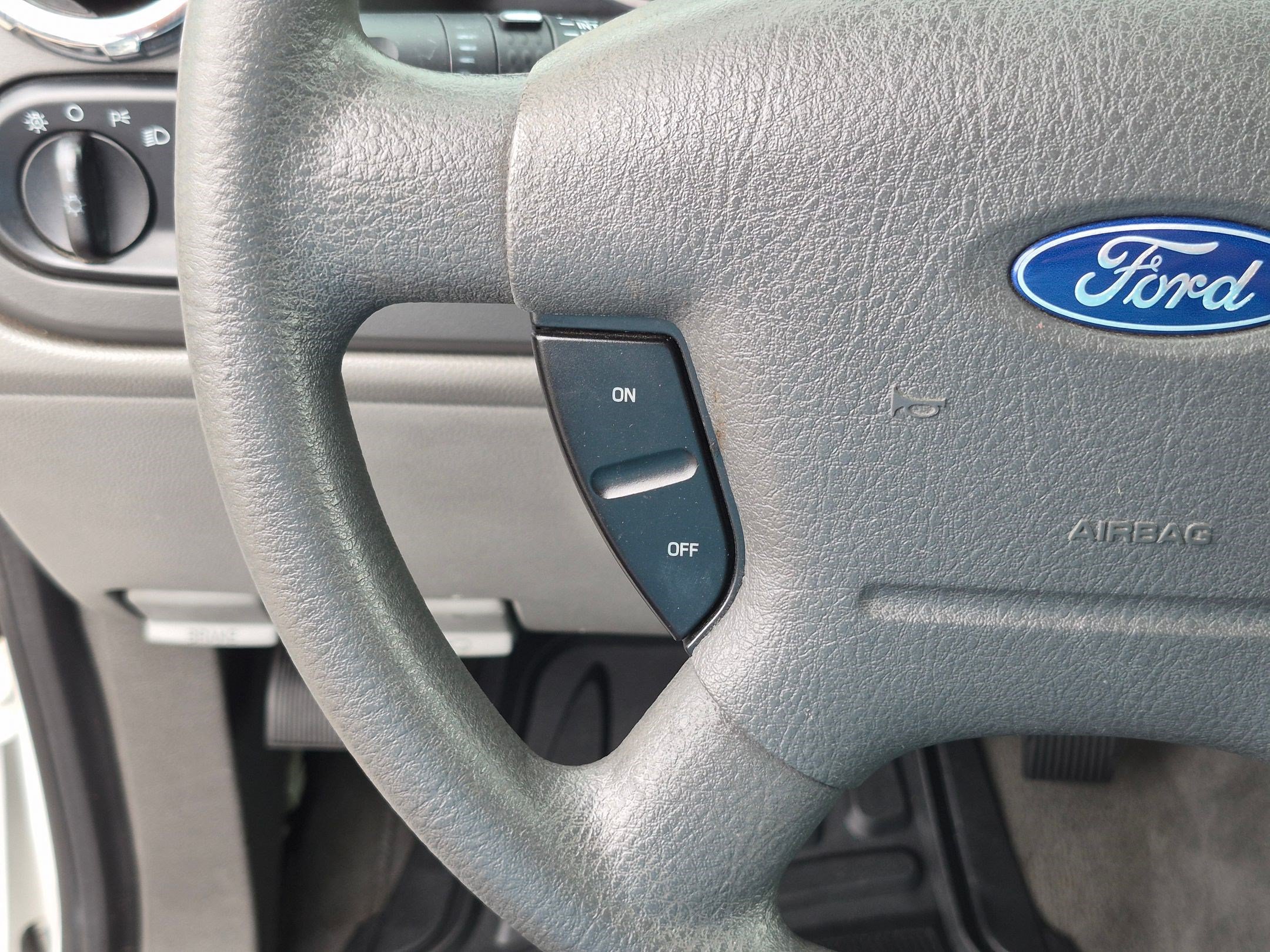 Used 2006 Ford Expedition XLS AWD/4WD image 17