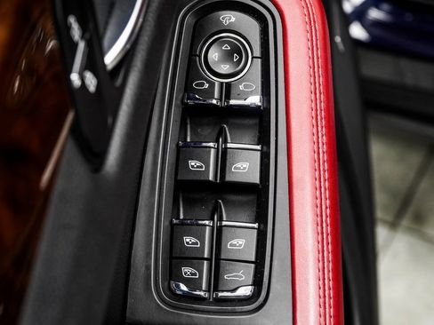 Used 2022 Porsche Macan S w/ Premium Package Plus image 43